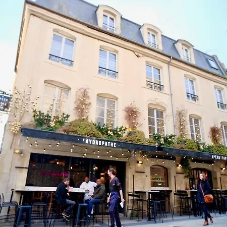 La Bonbonniere Jaune *